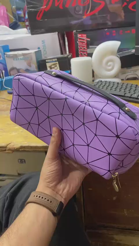 Cosmetic Bag Durable Quality Stylish Design Compact Build Perfect Choice For Daily Makeup Travel And Storage Needs (Random Color)